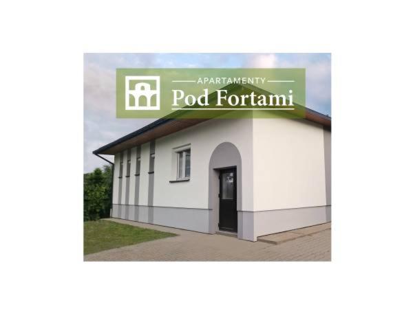 Apartamenty Pod Fortami 프르제미슬 외부 사진
